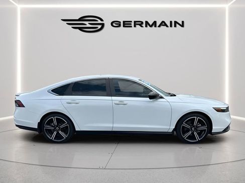 Used 2023 Honda Accord Sport image 9