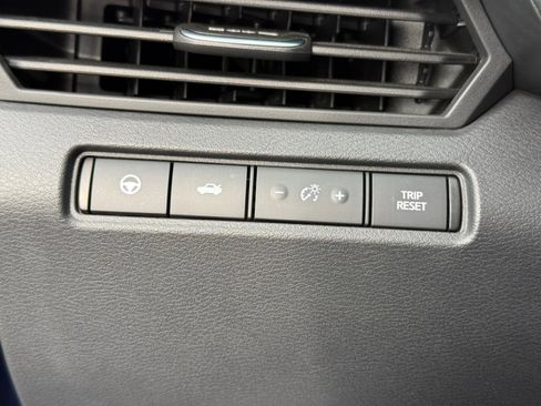 Used 2022 Nissan Altima 2.5 Platinum image 34