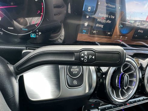 New 2026 Mercedes-Benz GLB 250 4MATIC image 36