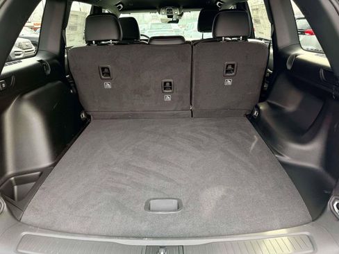 New 2026 Jeep Grand Cherokee Altitude image 10