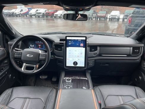 Used 2023 Ford Expedition Platinum image 22