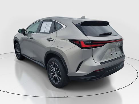 Used 2024 Lexus NX 250 FWD w/ Towing Package (2000 Lbs) image 4