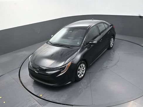 Used 2024 Toyota Corolla LE FWD image 25