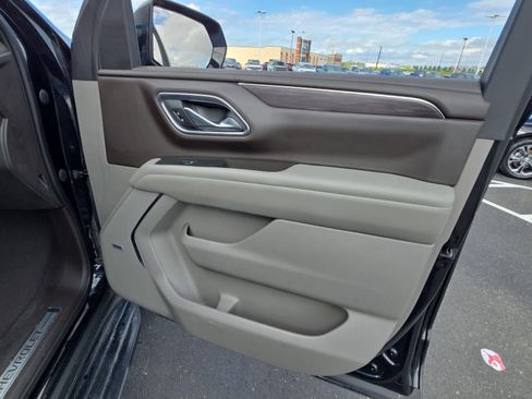 Used 2023 Chevrolet Suburban LT AWD/4WD image 56