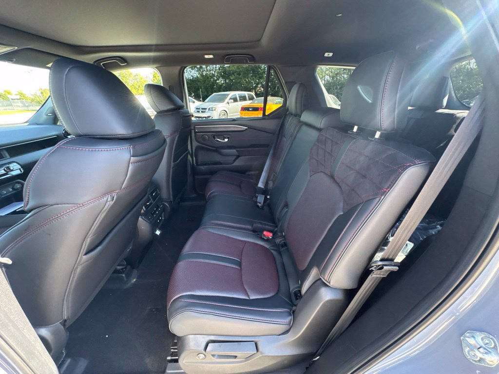 New 2026 Honda Pilot Black Edition image 23