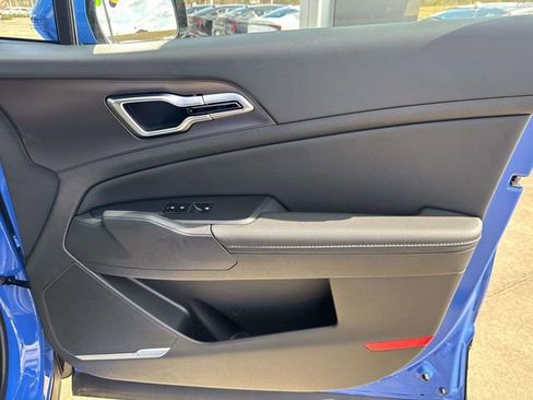 New 2026 Kia Sportage SX FWD image 19