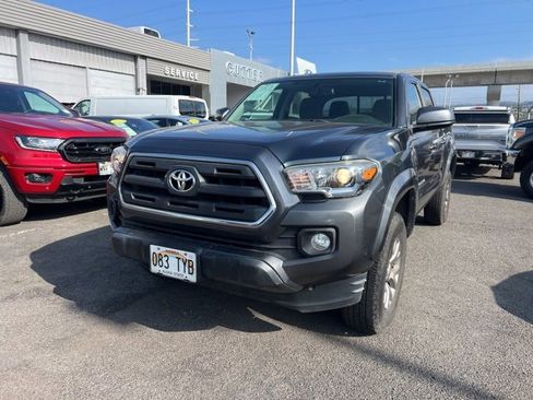 Used 2016 Toyota Tacoma SR5 image 1