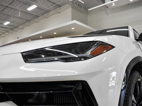 Used 2024 Lamborghini Urus S AWD/4WD image 12