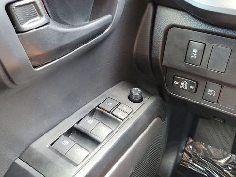 Certified 2023 Toyota Tacoma SR AWD/4WD image 19