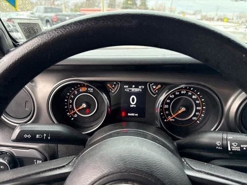 Used 2023 Jeep Wrangler Sport image 18