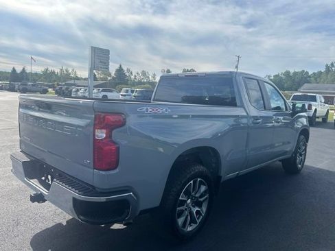 Used 2024 Chevrolet Silverado 1500 LT AWD/4WD image 5