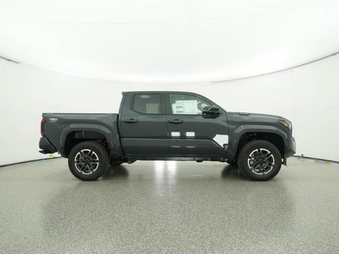 New 2026 Toyota Tacoma TRD Sport AWD/4WD image 4