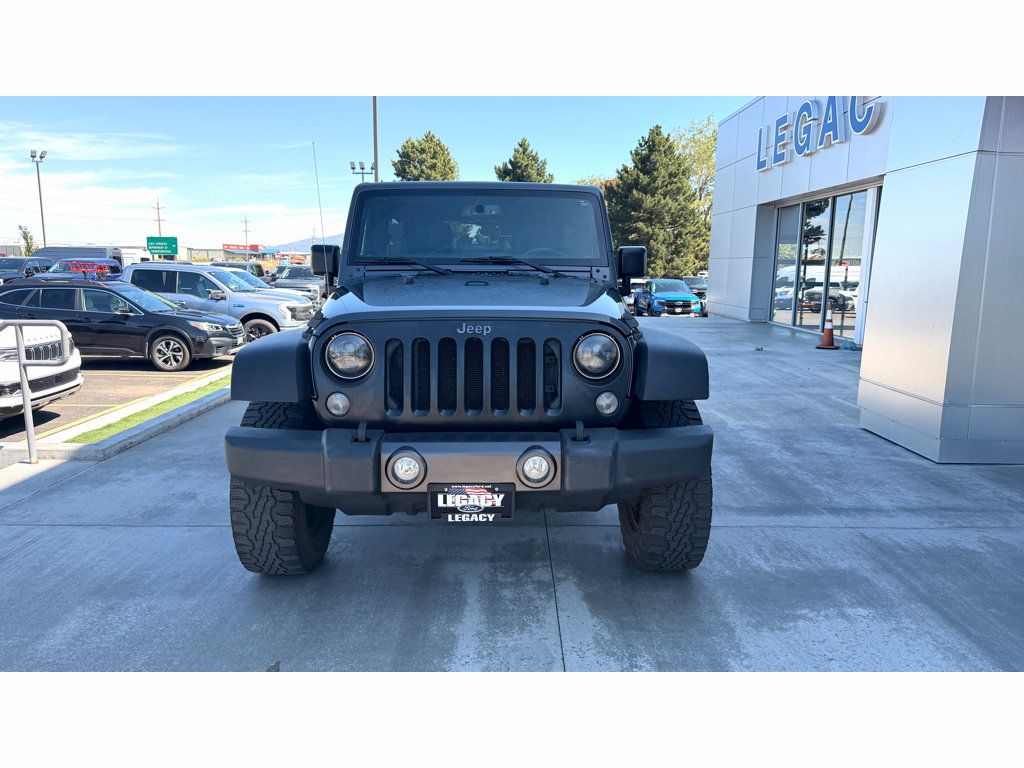 Used 2017 Jeep Wrangler Unlimited Sport AWD/4WD image 2