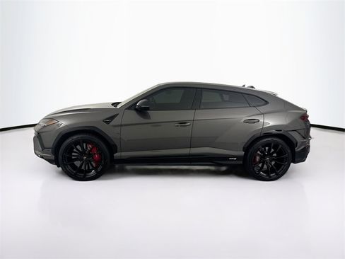 Used 2024 Lamborghini Urus S image 8