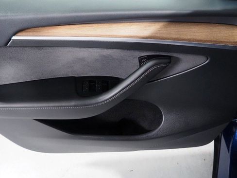 Used 2024 Tesla Model Y Long Range image 54