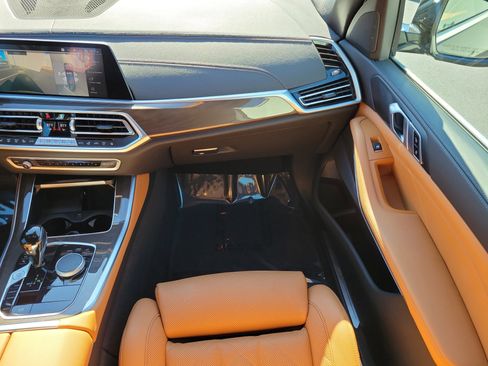 Used 2023 BMW X5 xDrive40i w/ Premium Package image 16