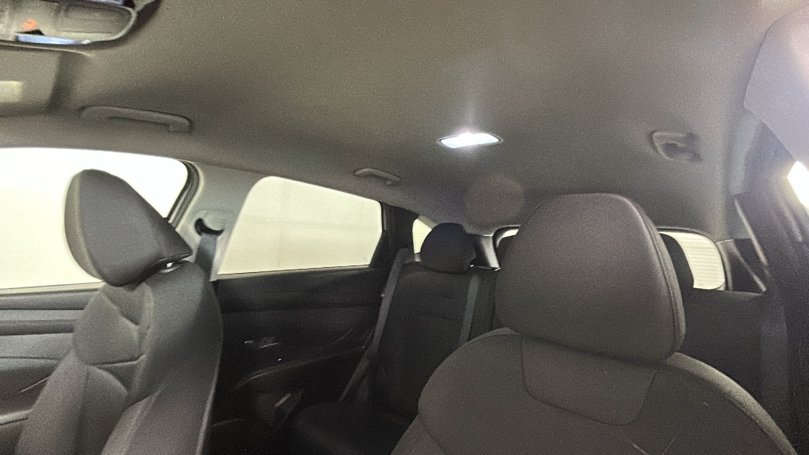 Used 2025 Hyundai Tucson SEL AWD/4WD image 15
