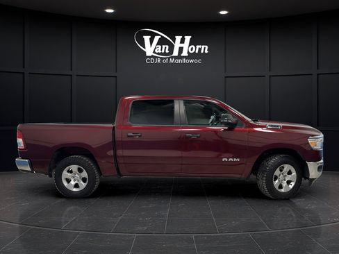 Used 2024 RAM 1500 Big Horn AWD/4WD image 2
