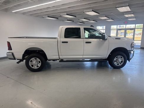New 2026 RAM 2500 Tradesman AWD/4WD image 9