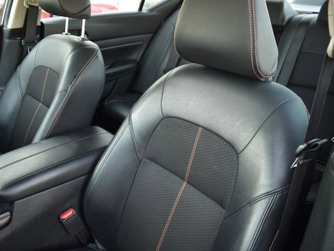 Used 2020 Nissan Altima 2.5 SR FWD image 25