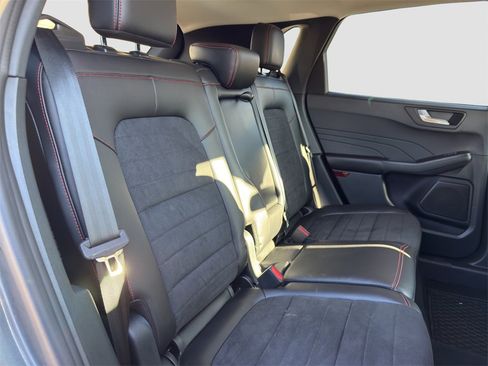 Used 2022 Ford Escape SEL w/ Equipment Group 302A image 17