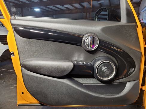 Used 2015 MINI Cooper S image 15