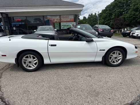 Used 1994 Chevrolet Camaro Z28 RWD image 30