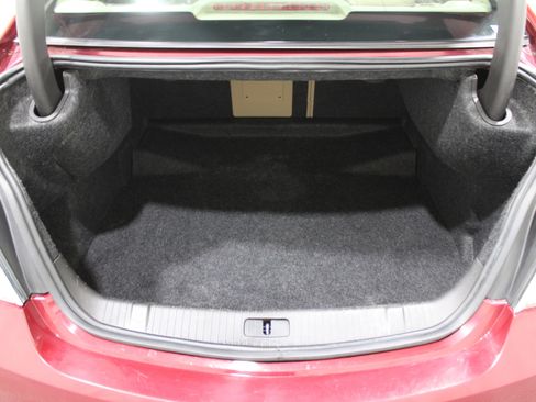 Used 2011 Buick LaCrosse CXL w/ Driver Confidence Package image 25