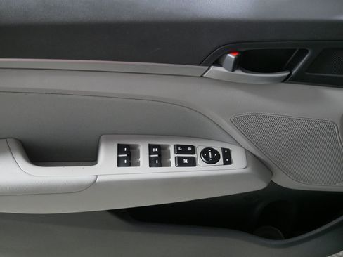 Used 2018 Hyundai Elantra SEL w/ Cargo Package FWD image 19