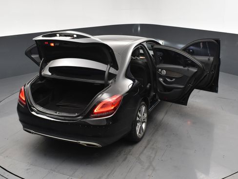 Used 2019 Mercedes-Benz C 300 4MATIC Sedan image 24