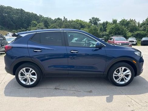 Used 2023 Buick Encore GX Preferred w/ Cold Weather Comfort Package AWD/4WD image 8