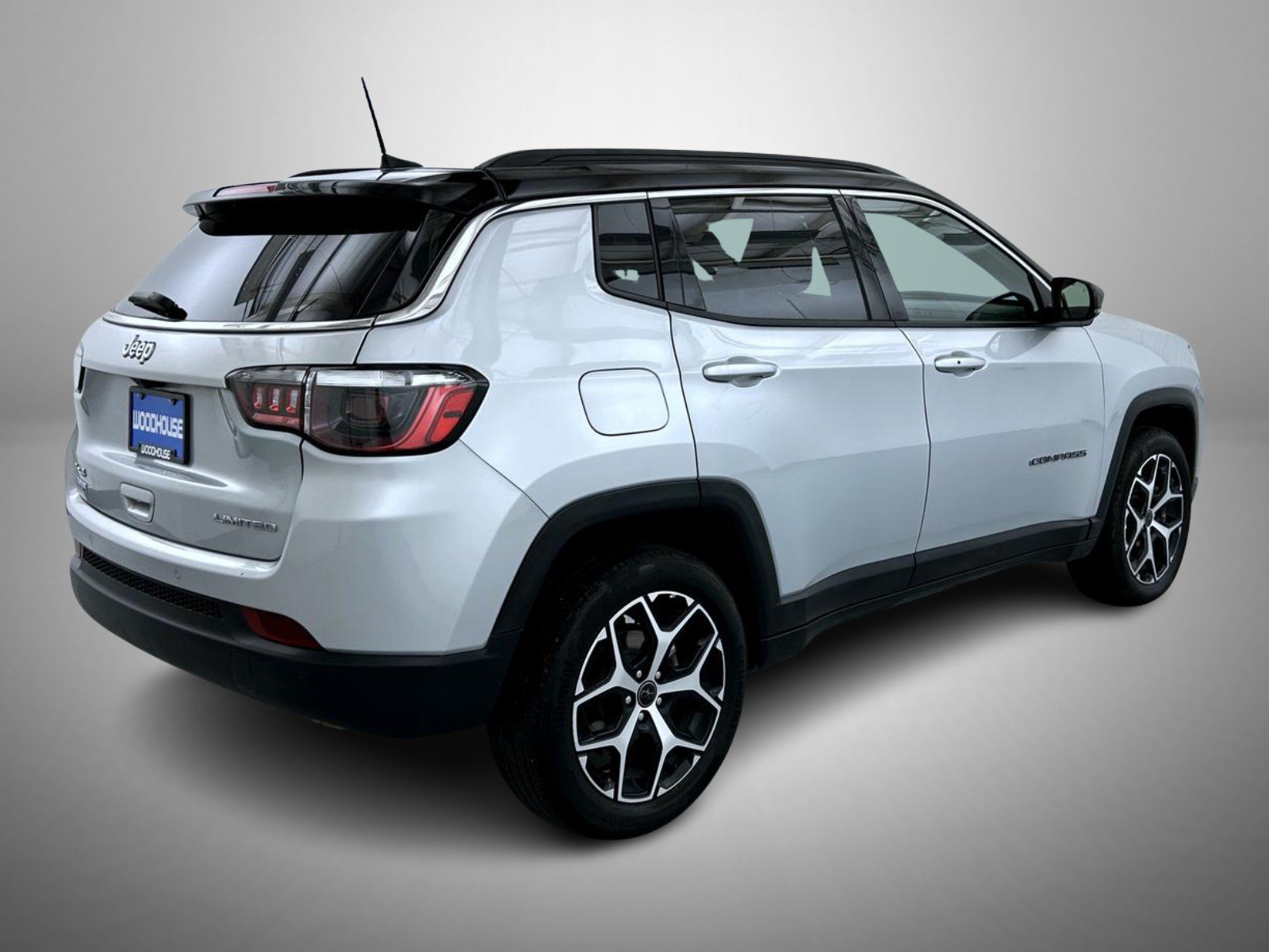Certified 2025 Jeep Compass Limited AWD/4WD image 5