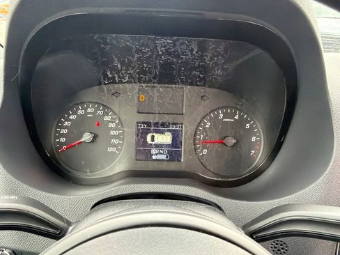 Used 2021 Mercedes-Benz Sprinter 2500 image 9
