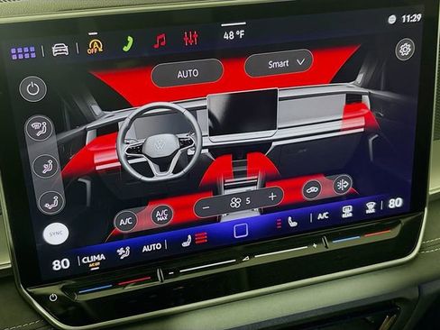 New 2026 Volkswagen Tiguan SE AWD/4WD image 17