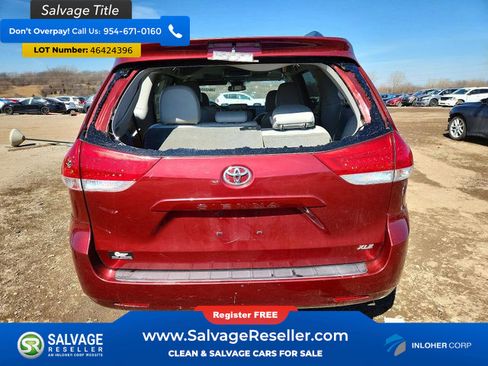 Used 2011 Toyota Sienna XLE image 5