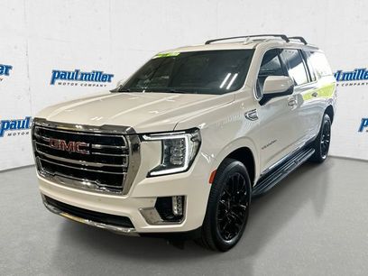 Used 2022 GMC Yukon XL SLT w/ SLT Luxury Package
