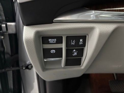 Used 2018 Acura MDX SH-AWD image 26