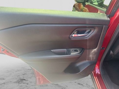 Certified 2024 Nissan Rogue SV AWD/4WD image 16