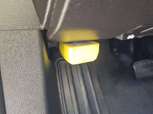 Used 2019 Buick Enclave Avenir w/ Avenir Technology Package image 28