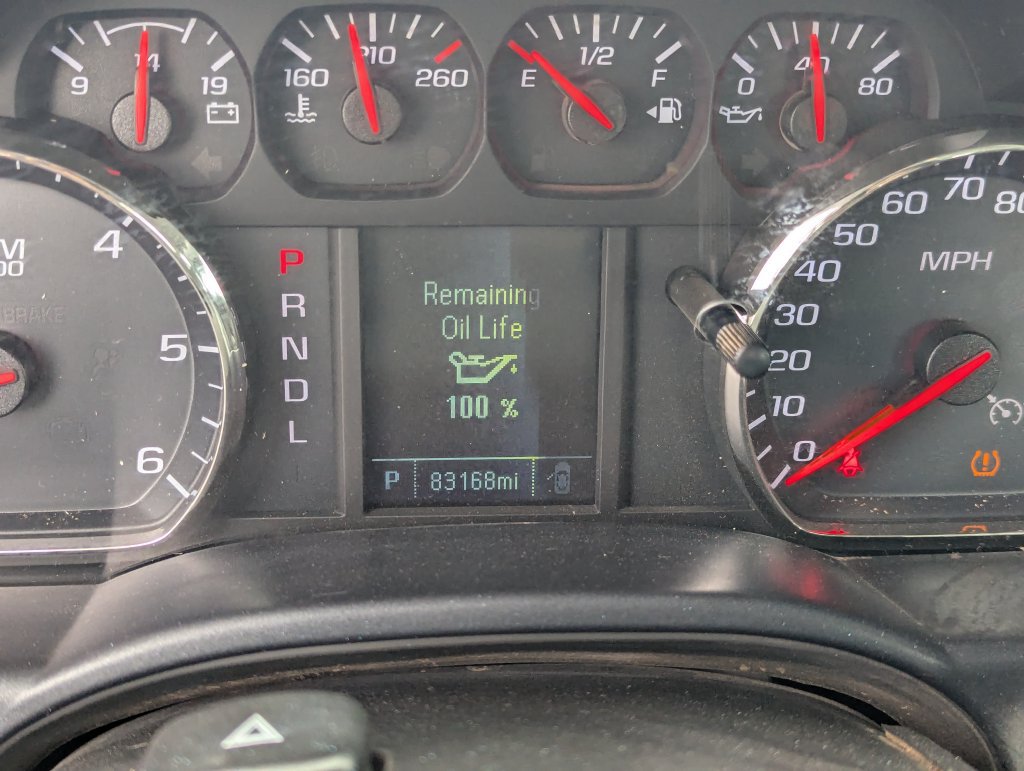 Used 2018 Chevrolet Silverado 1500 W/T w/ Trailering Package AWD/4WD image 22
