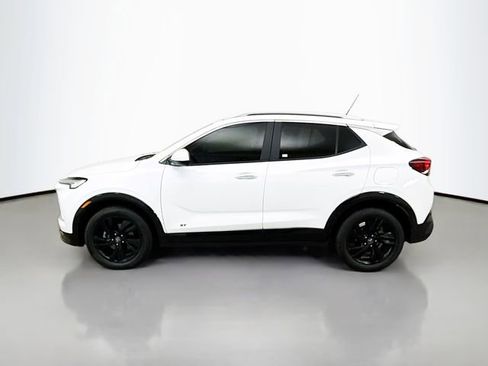 Used 2025 Buick Encore GX Sport Touring w/ Comfort Package image 4