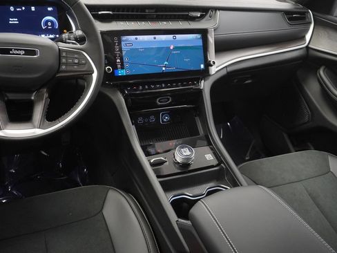 New 2026 Jeep Grand Cherokee L 4WD image 21