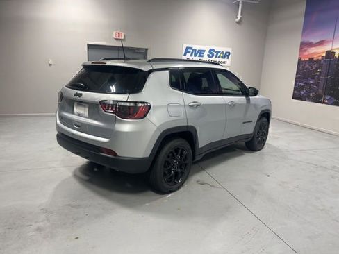 New 2026 Jeep Compass Latitude image 5