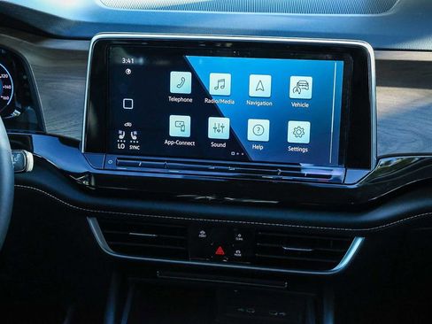 New 2026 Volkswagen Atlas SE image 19