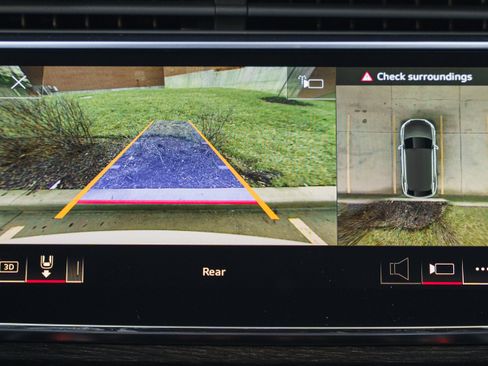 New 2026 Audi Q8 Premium Plus image 16