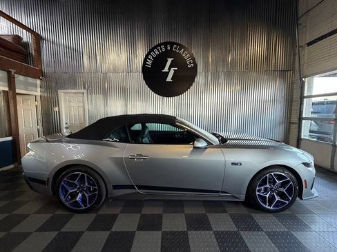 Used 2024 Ford Mustang GT Premium w/ GT Performance Package RWD image 12