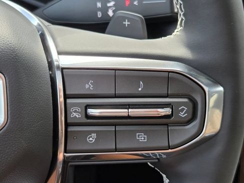 New 2026 GMC Acadia Denali Ultimate FWD image 17