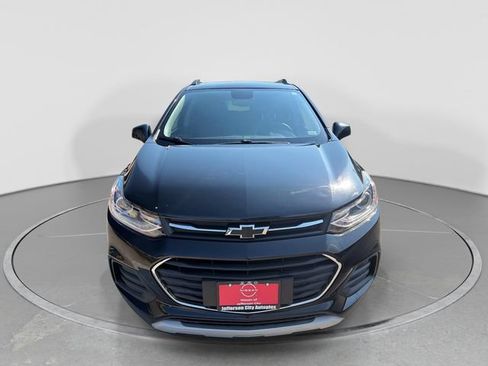 Used 2019 Chevrolet Trax LT w/ LT Convenience Package FWD image 9