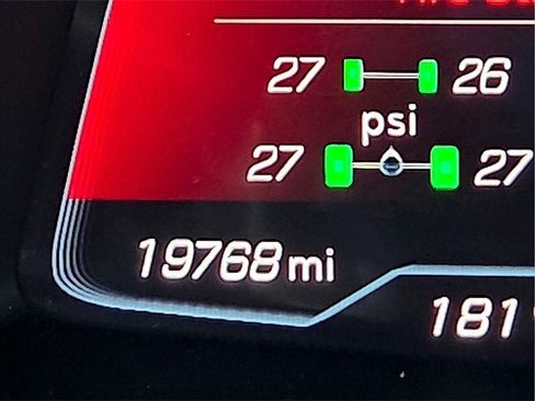 Used 2023 Chevrolet Corvette Stingray Preferred Cpe w/ Battery Protection Package image 23