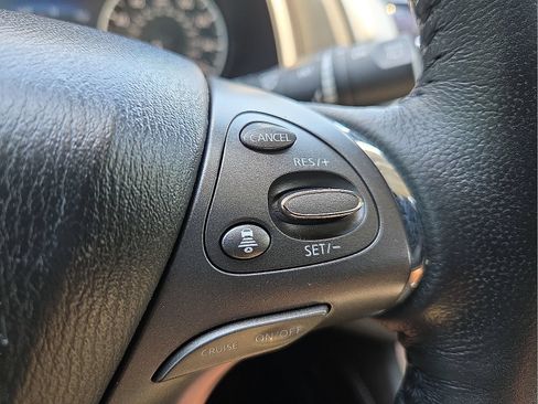 Used 2019 Nissan Murano SL w/ SL Technology Package FWD image 16